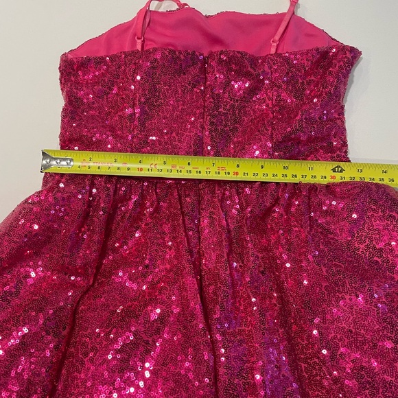Barbie pink sequin party / graduation dress - Picture 7 of 8